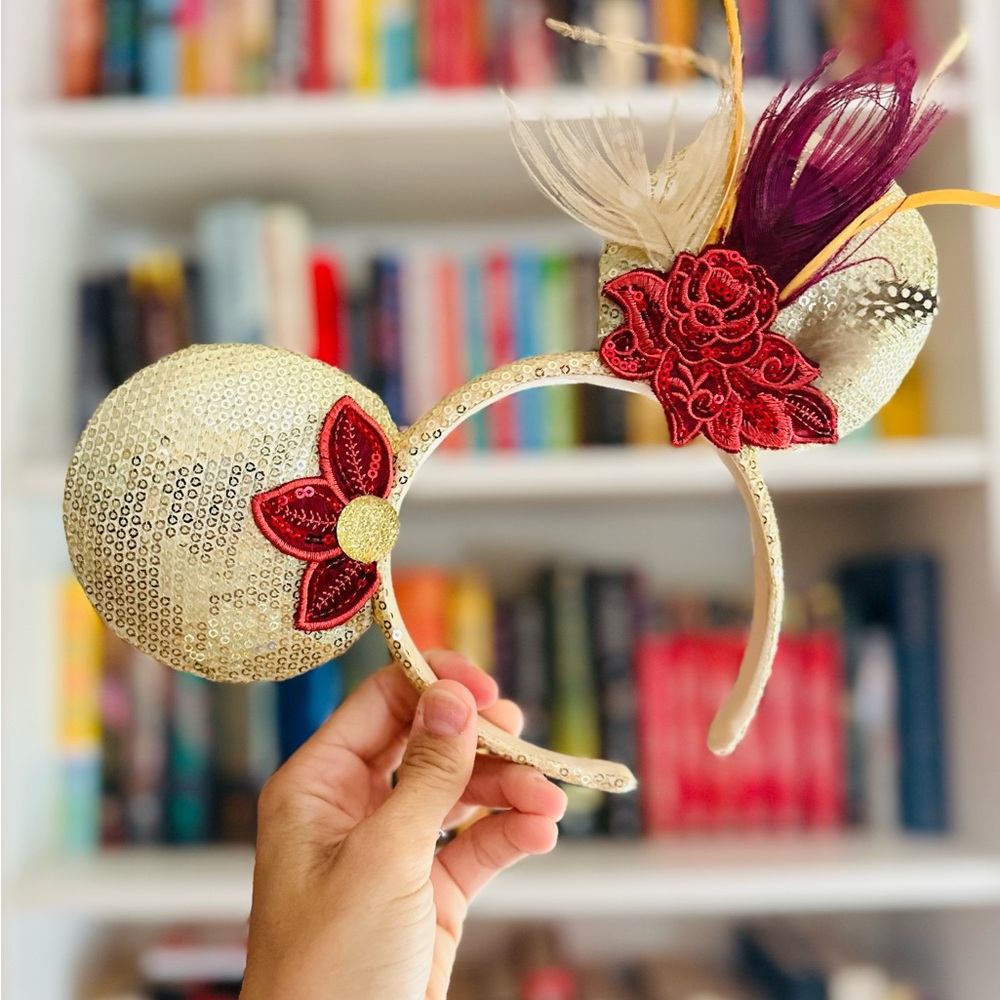 Disney Parks Minnie Mouse Gold Sequin Feather Flapper Roaring 20’s Ear Headband